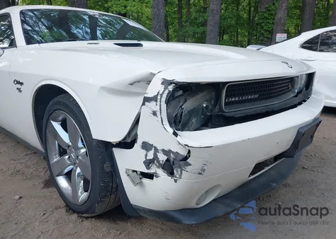 2009 Dodge Challenger R/T from USA, damaged, VIN 2B3LJ54T29H511697